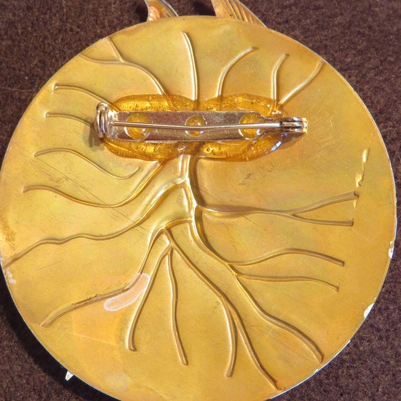 Vintage Brass Starfish & Fish Brooch 3" x 2.5" (42J) - Picture 3 of 3